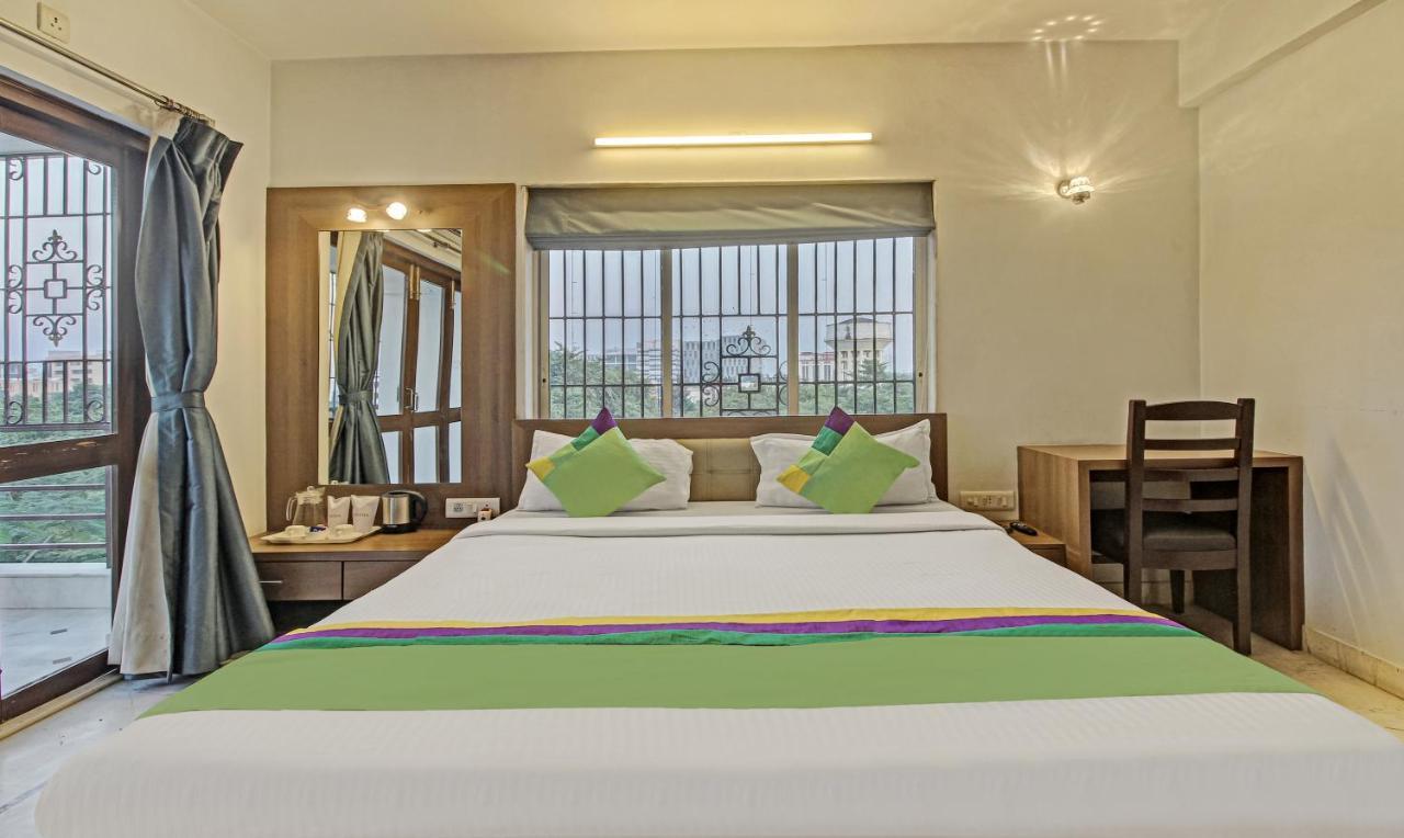 Hotel Treebo Sreemaa Newtown Panchuria Exterior foto